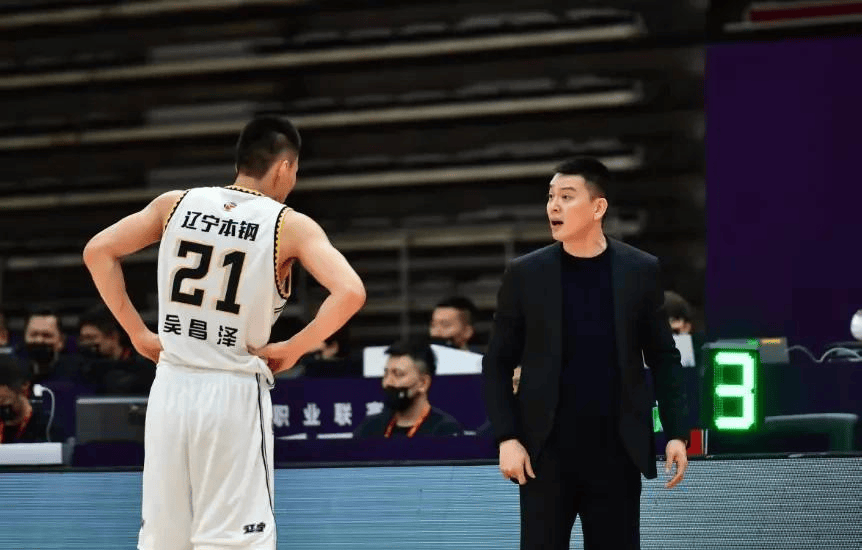 关于刘志轩大力投篮，上海浙江男篮击败辽宁队夺胜的信息